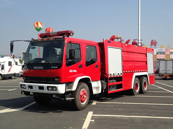 五十鈴後雙橋12噸水罐消防車